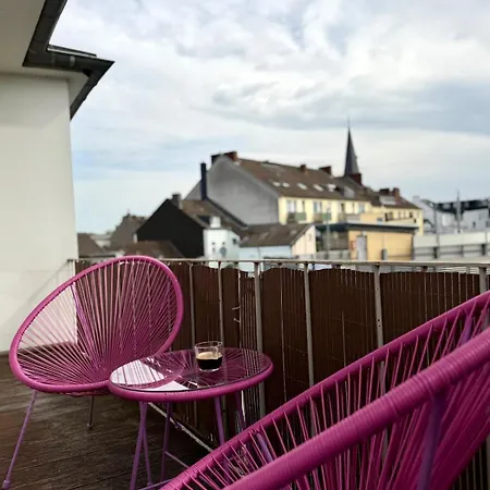 Stilvolle Wohlfuehloase Mit Sonnigem Balkon Daire Hilden