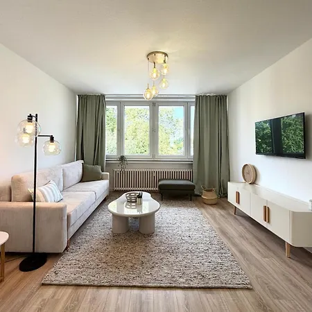 Stilvolle Wohlfuehloase Mit Sonnigem Balkon Daire Hilden
